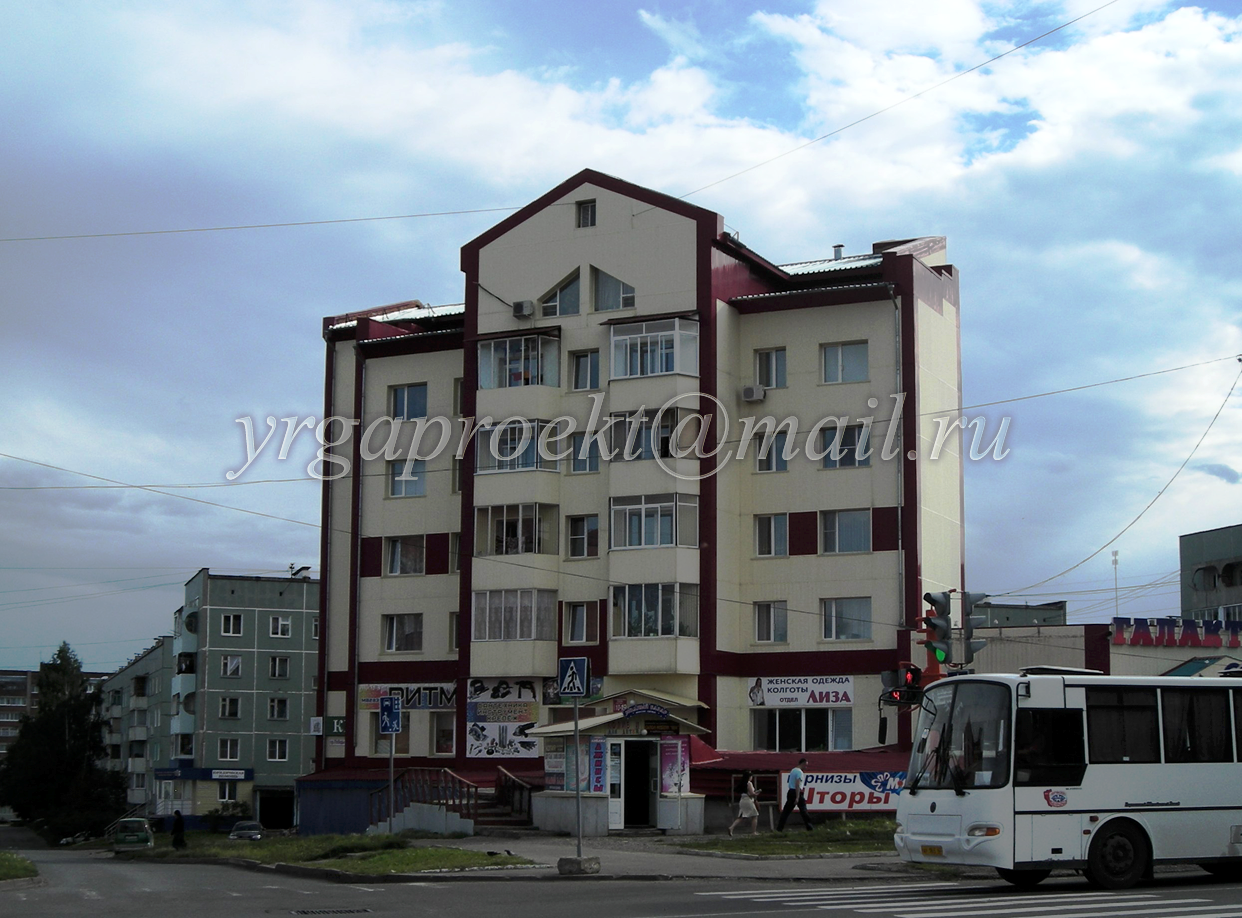 пр. Победы, 34. Жилой дом с встроенно-пристроенными помещениями магазина.